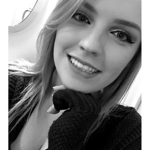 Meet your Posher, Katelyn